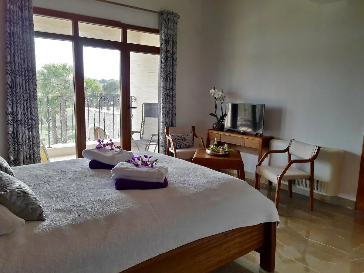 Bed and Breakfast Finca Can Canti Арта