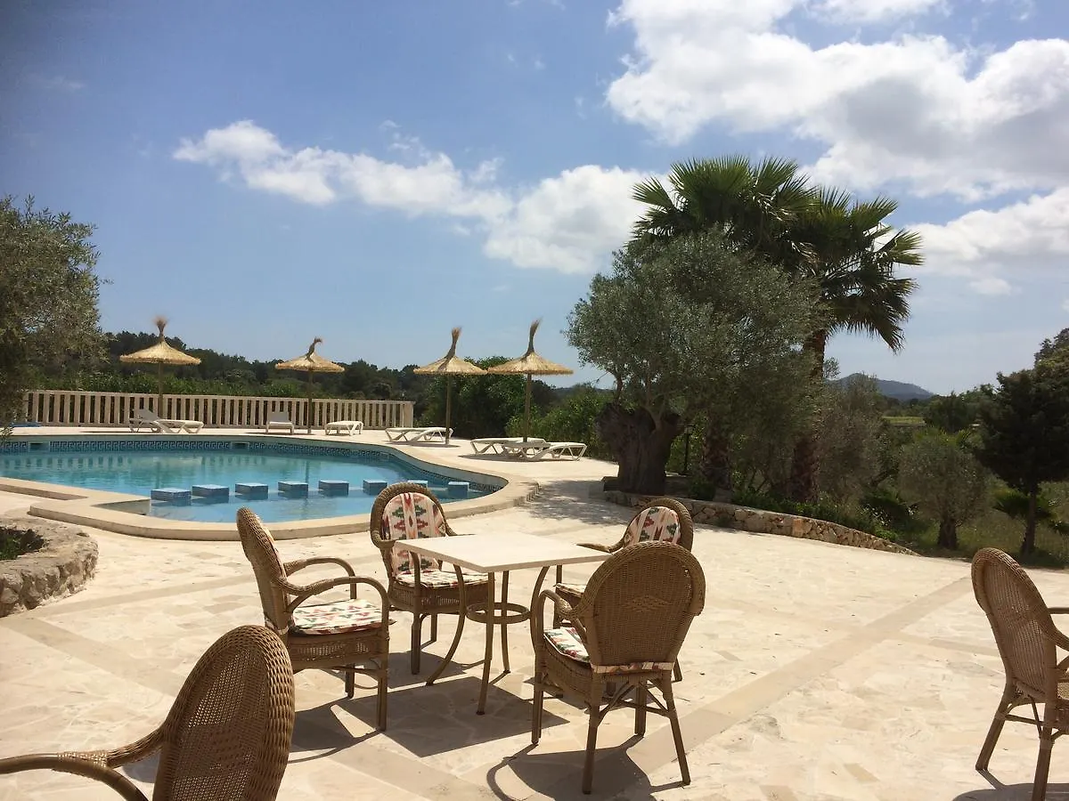 Finca Can Canti Bed and Breakfast Artà